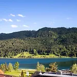 Kamenhof Aparthotel 3*