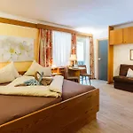 Aparthotel Kamenhof 3*