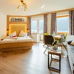 Aparthotel Kamenhof 3*