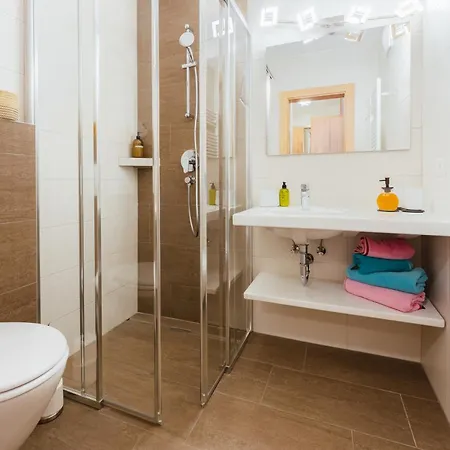 Kamenhof 3* ويسنسي